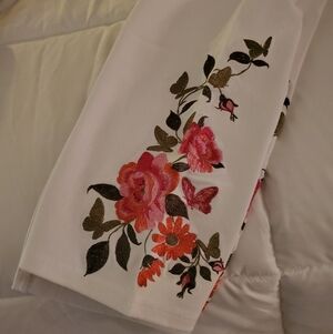 Women with Control White Pants L with Gorgeous Embroidery